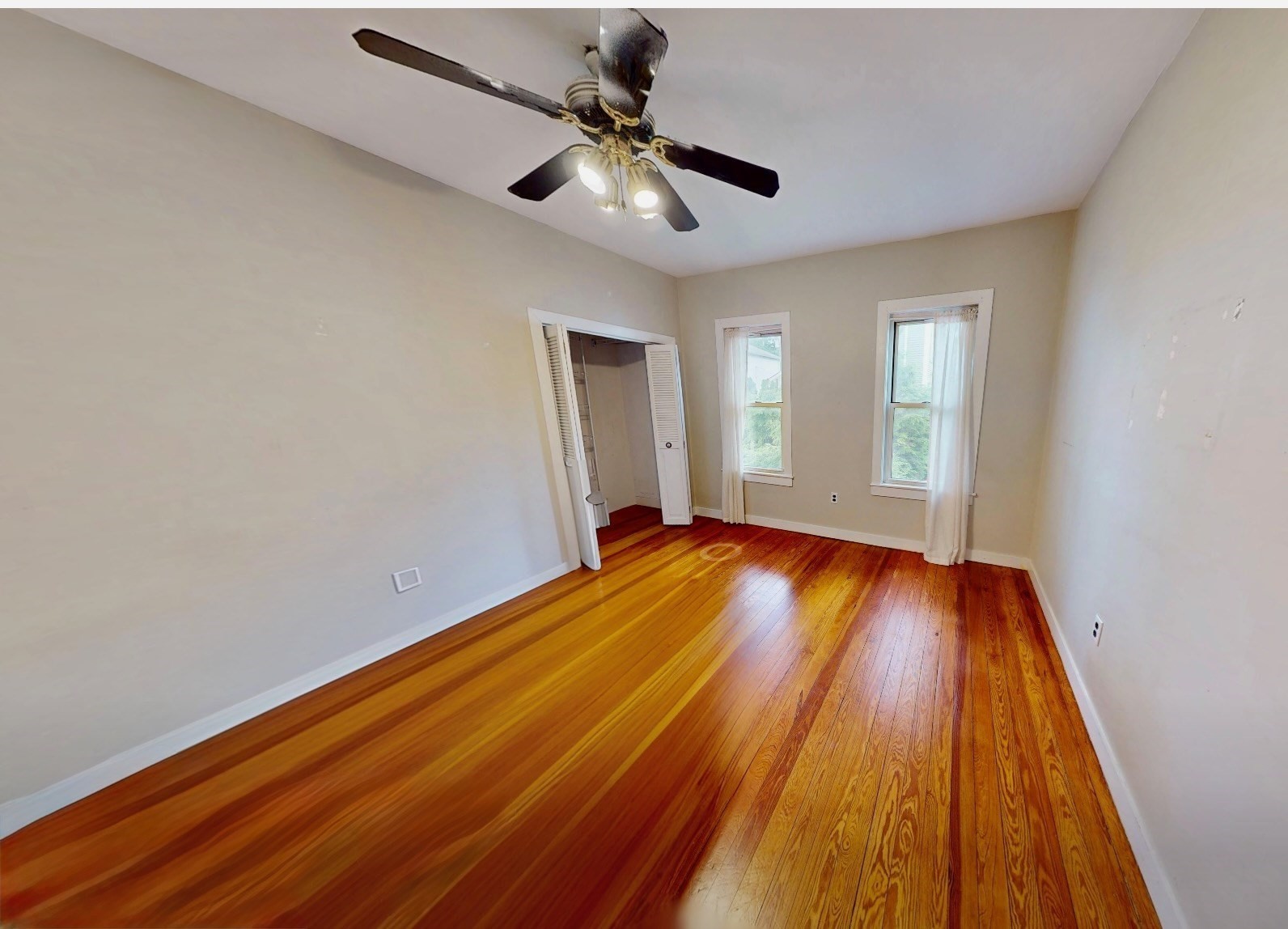 14 Dow St. Property Photo 11