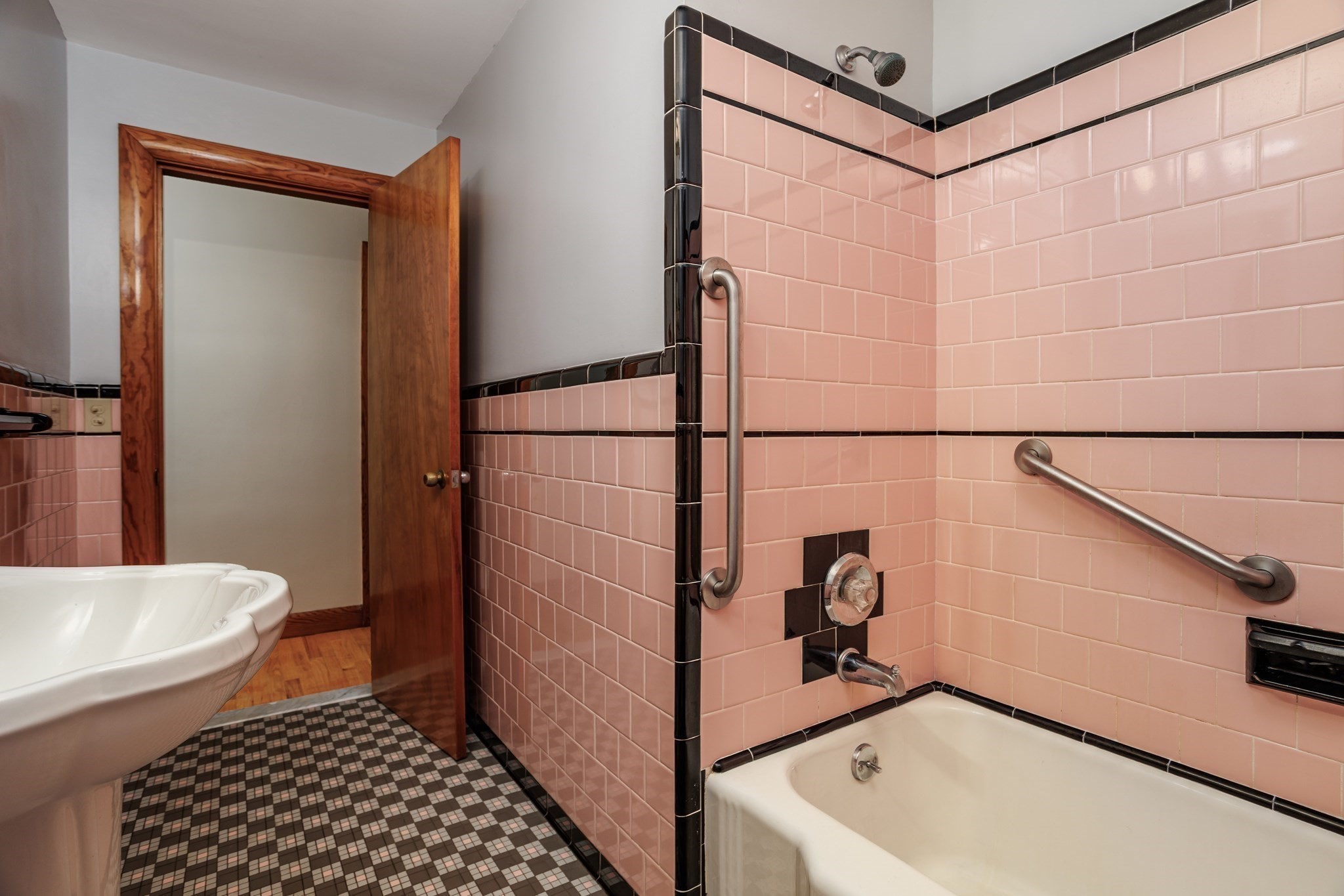 29 Morningside St Property Photo 23