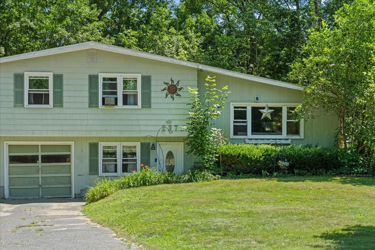 237 Boston Rd Property Photo 1