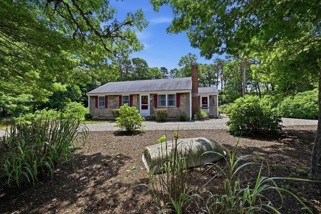 10 Circle Dr Property Photo 1