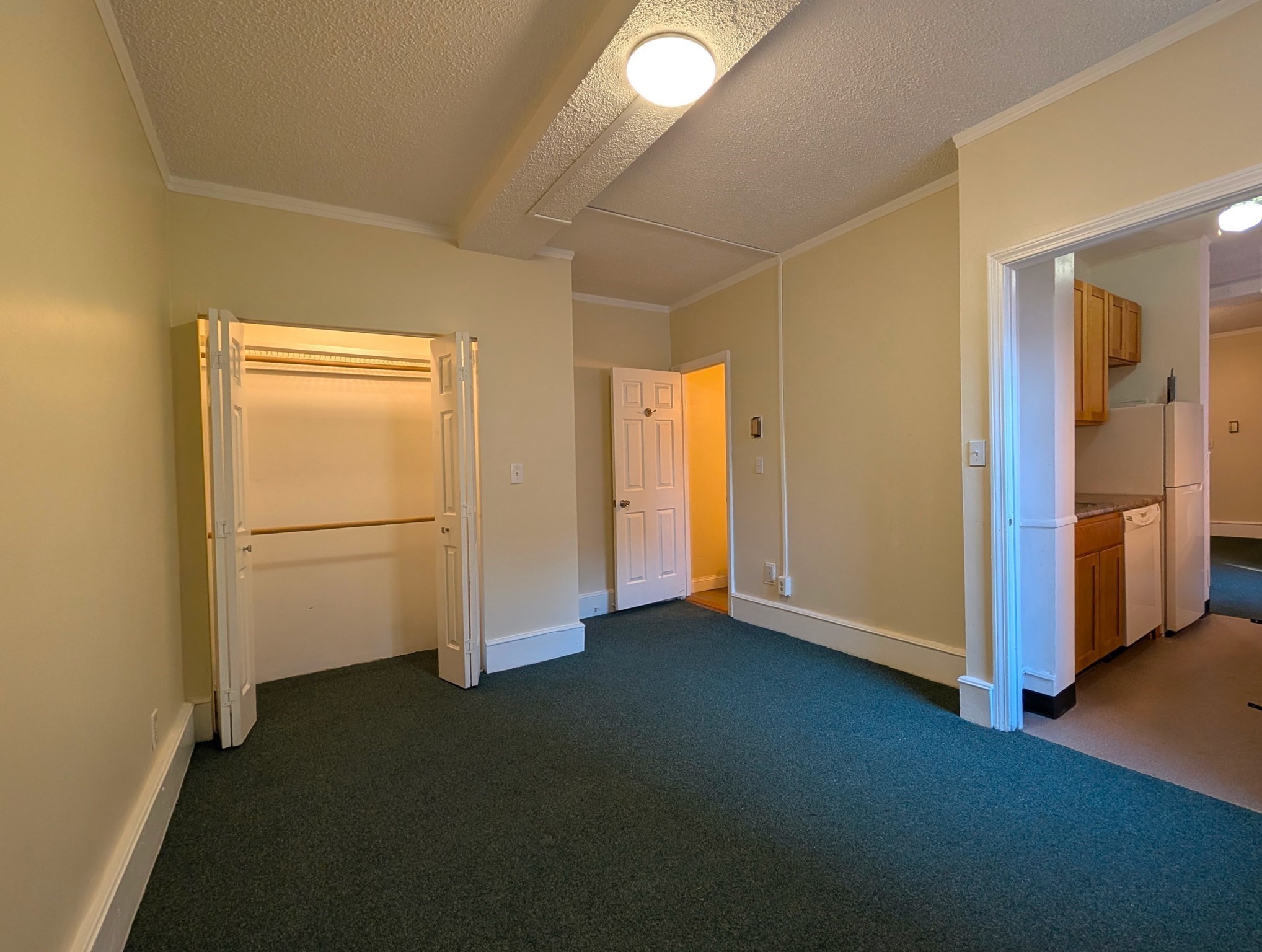 140 Chestnut Street # 0207 Property Photo 8