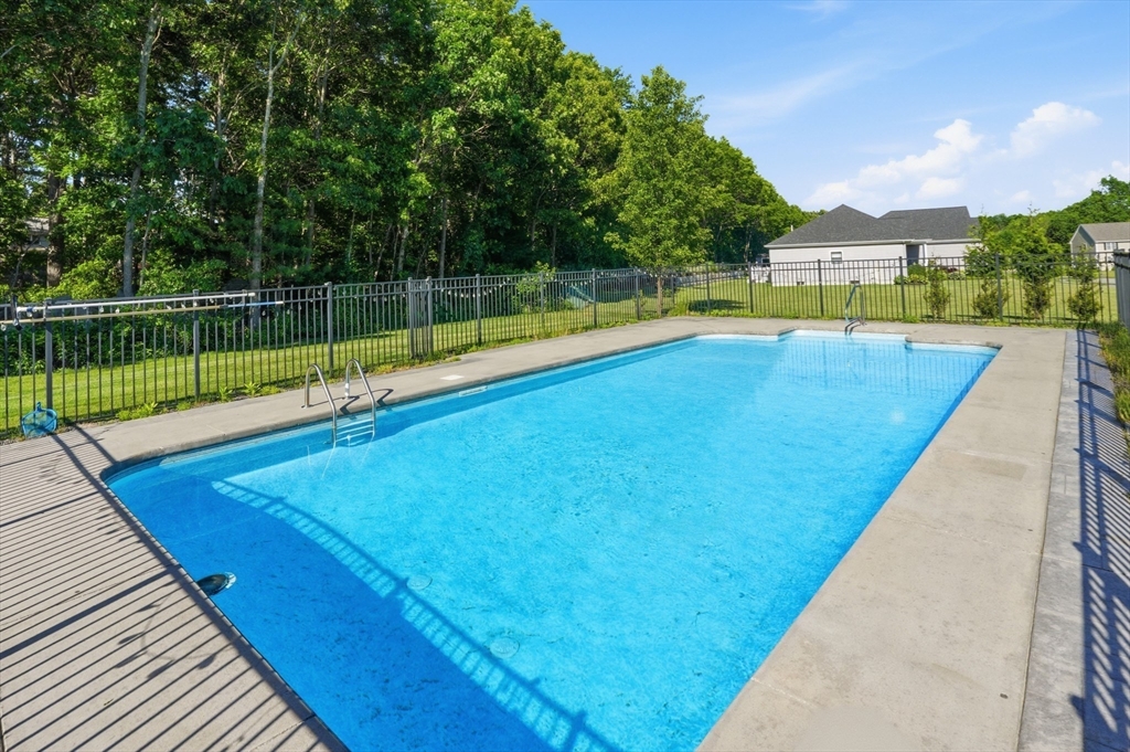 5 Kyle's Ct Property Photo 37