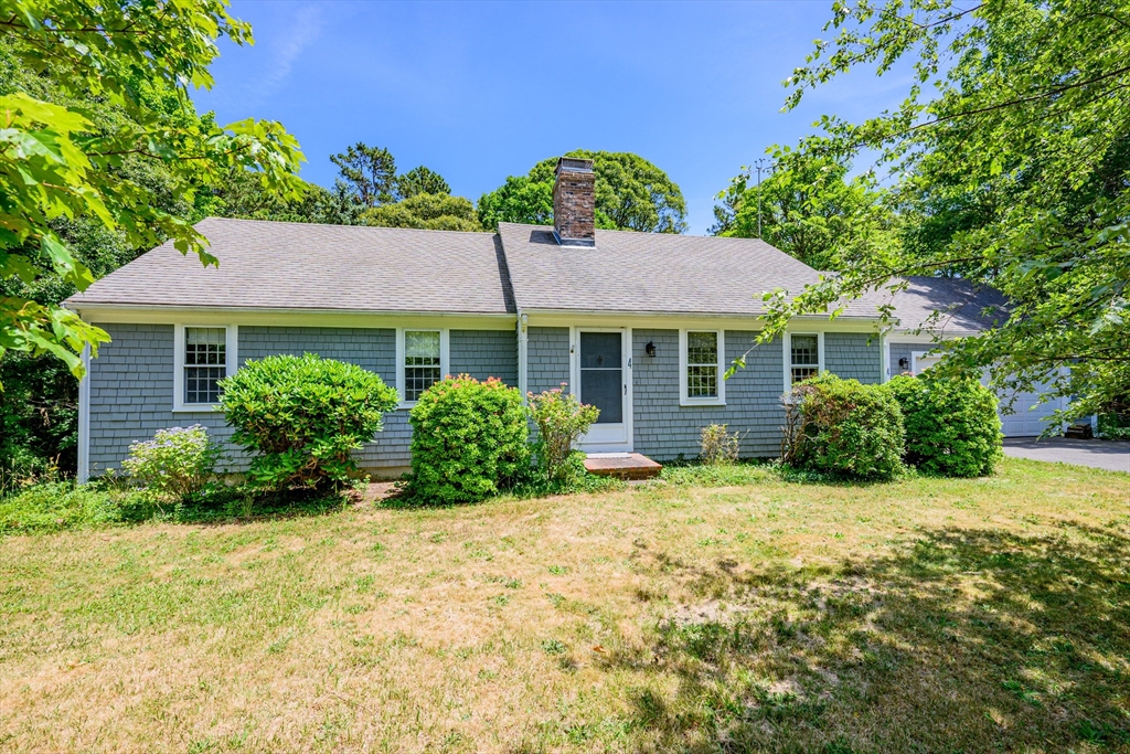 4 Baywood Dr Property Photo 1