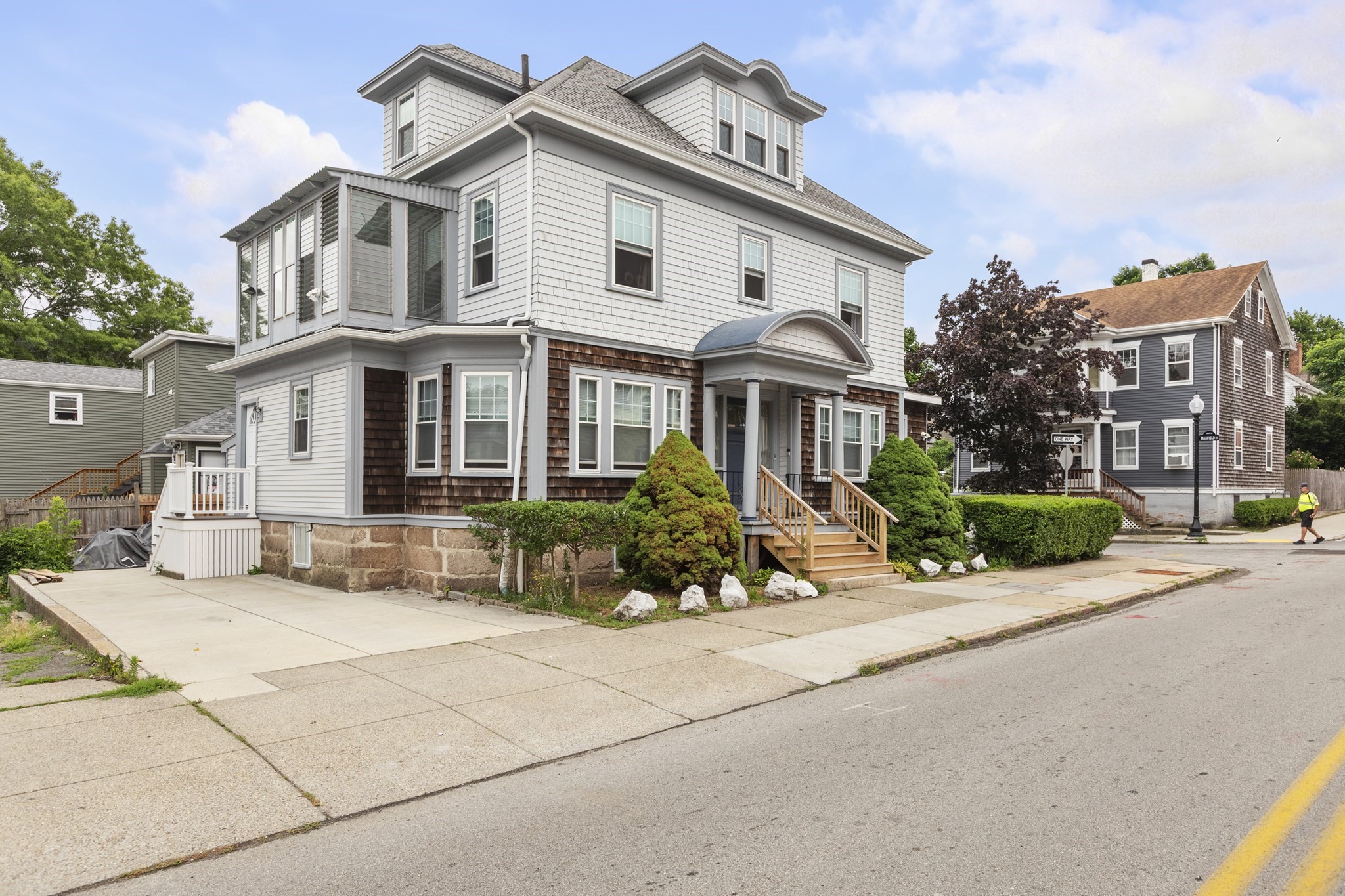 596 County St Property Photo 2