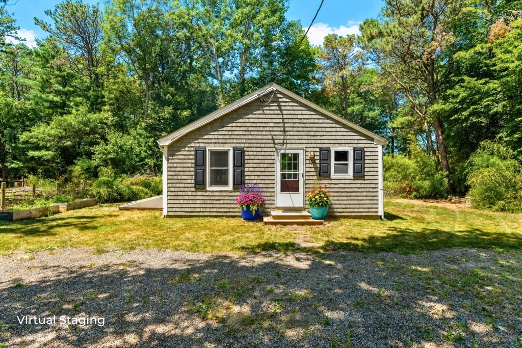 153 Dunns Pond Rd Property Photo 1