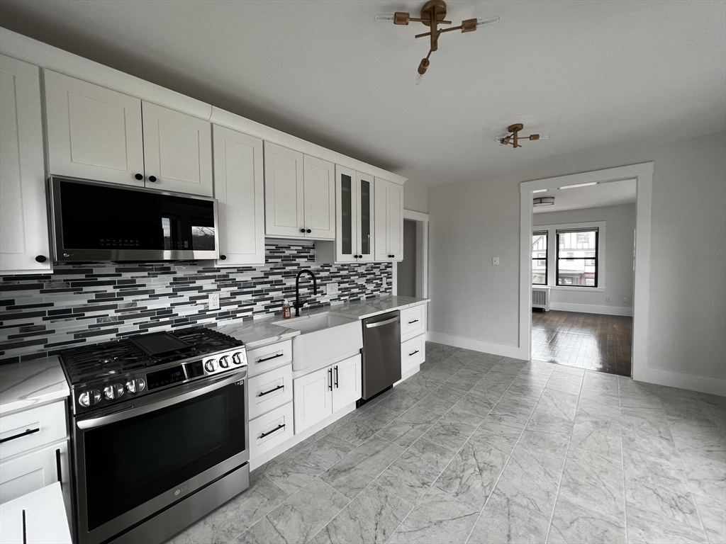 12 Eaton Ct. # 2 Property Photo 9