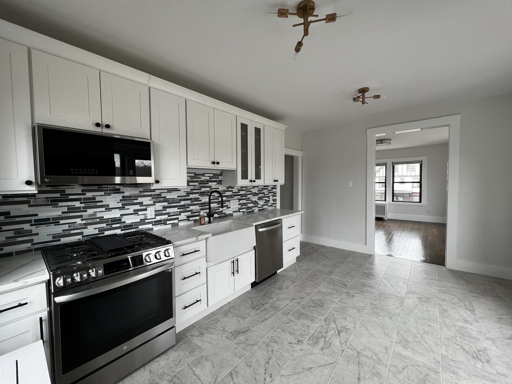 12 Eaton Ct. # 2 Property Photo 9
