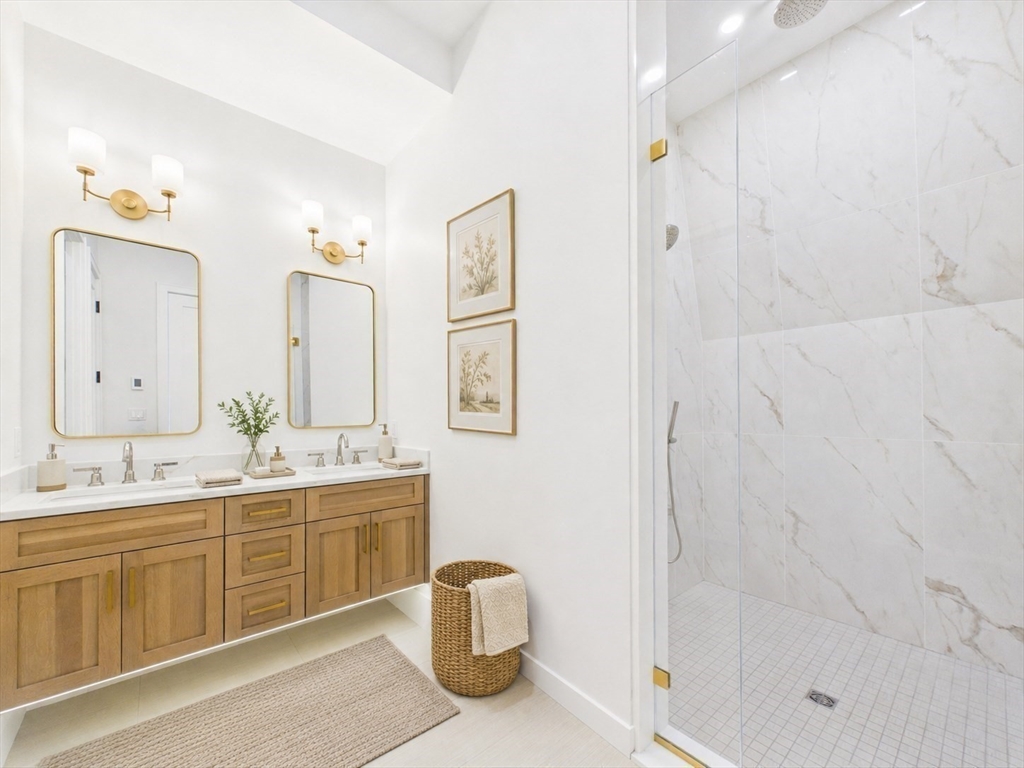 244 L Street # 7 Property Photo 6
