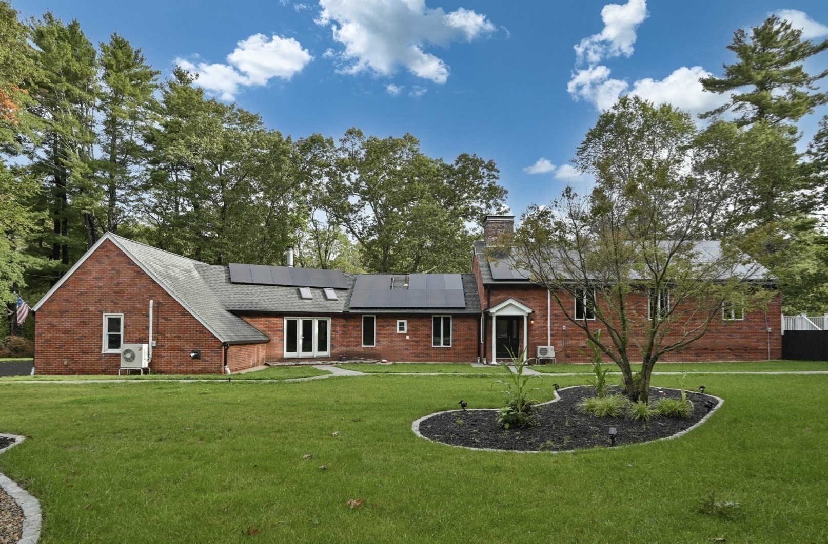 105 Georgetown Rd Property Photo 4