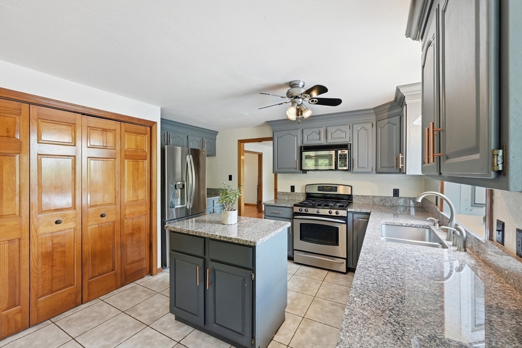 15 Sibley Rd Property Photo 5