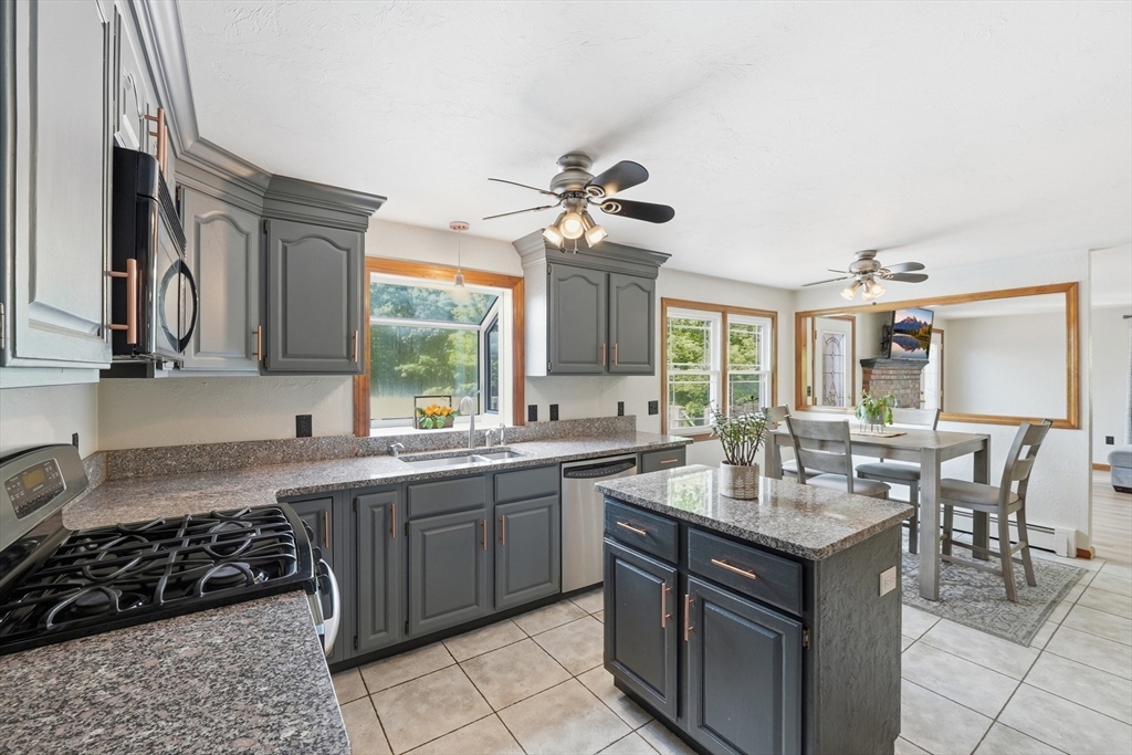 15 Sibley Rd Property Photo 6