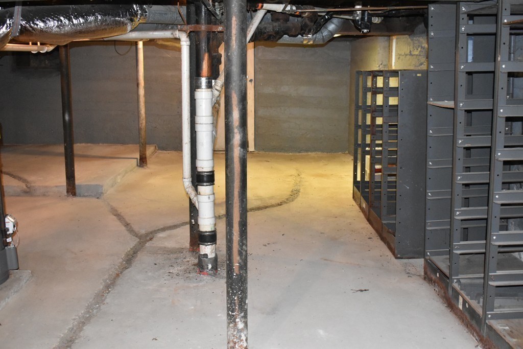 142 Madison St Property Photo 27