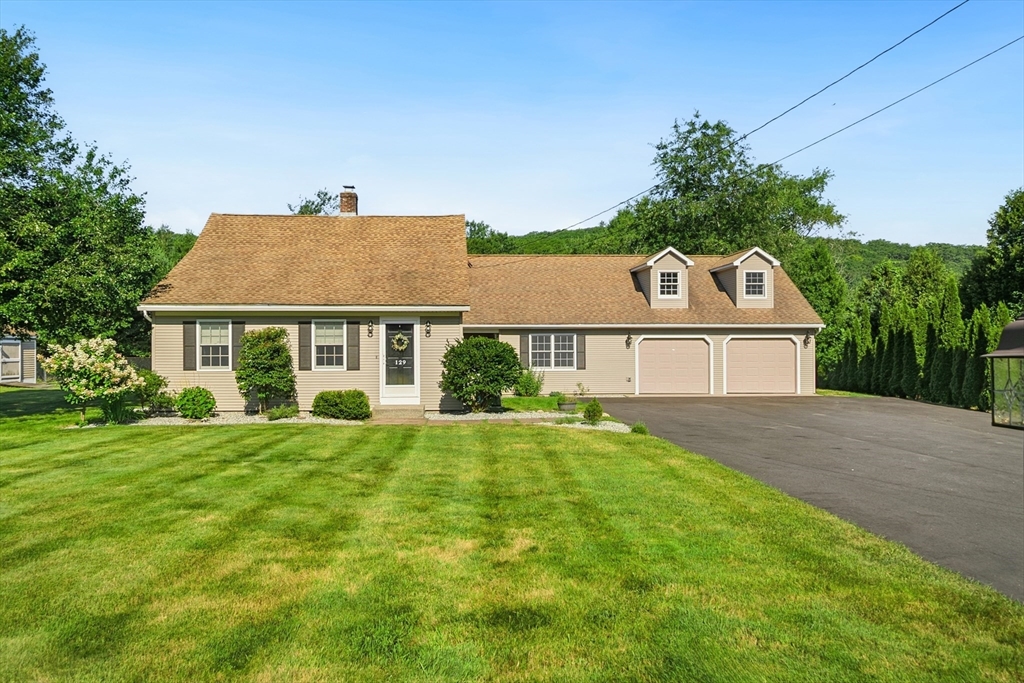 129 Upper Hampden Rd Property Photo 1