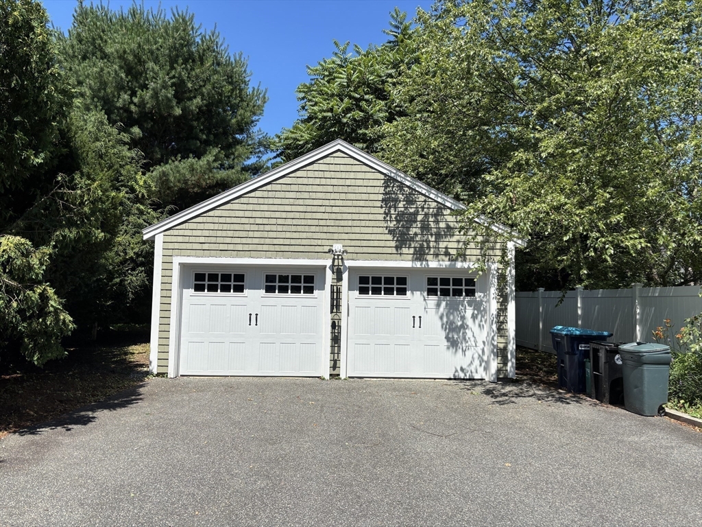 159 Railroad Avenue Property Photo 6