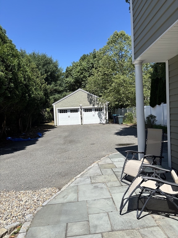 159 Railroad Avenue Property Photo 8