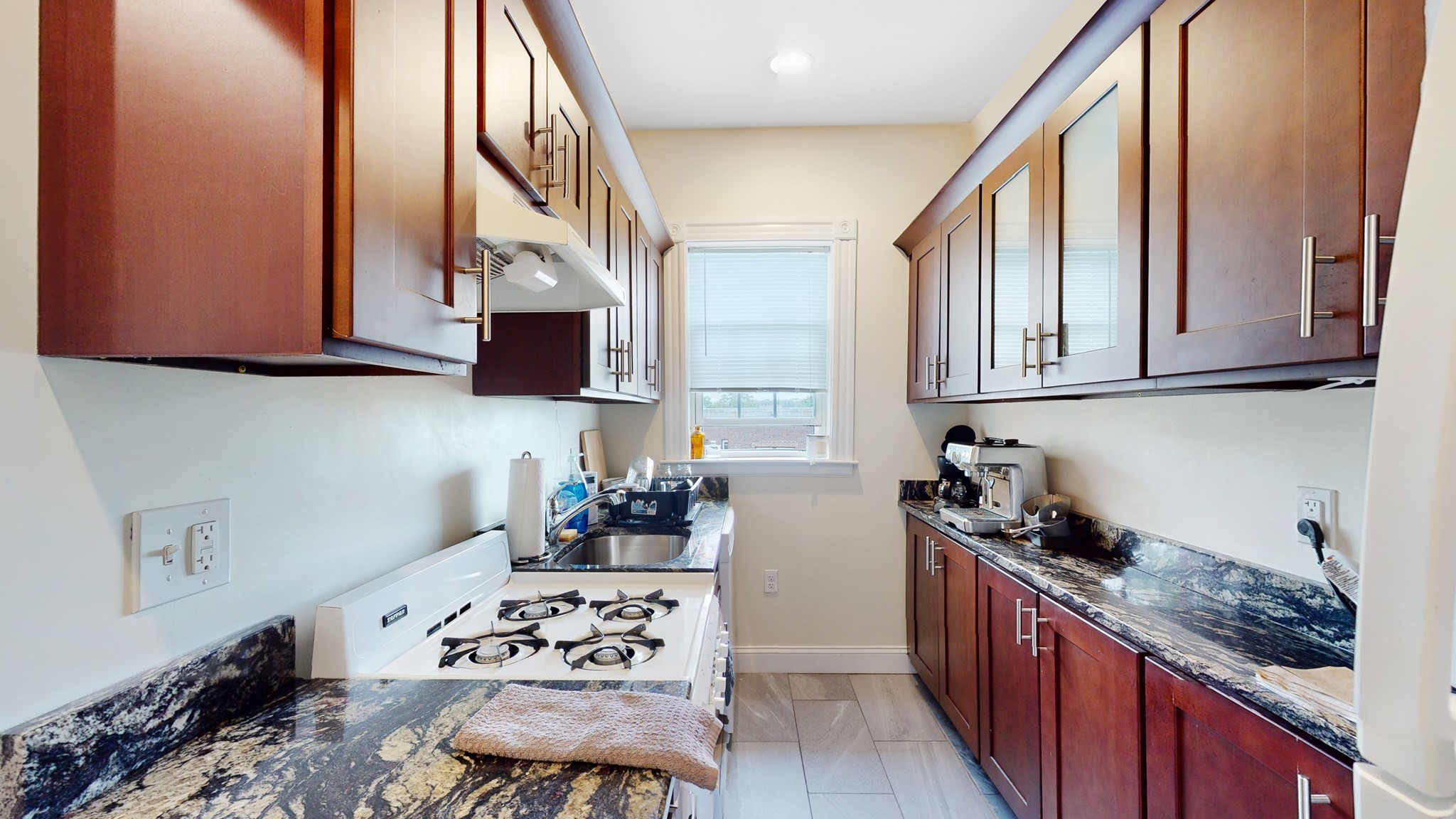15 Glenville Ave. # 5 Property Photo 3