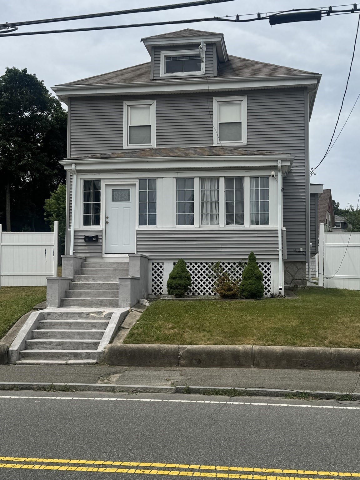 103 Manomet St Property Photo 1