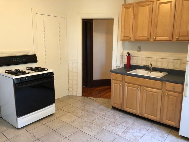 73 Iroquois Street # 3 Property Photo 1