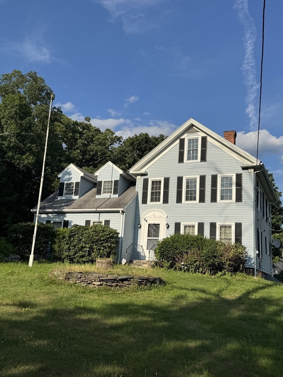 185 College St. Property Photo 1