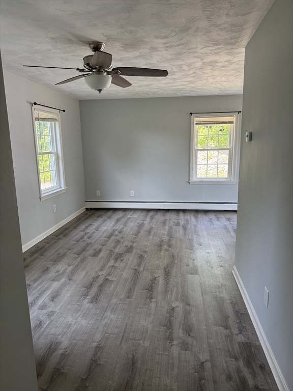 185 College St. Property Photo 10