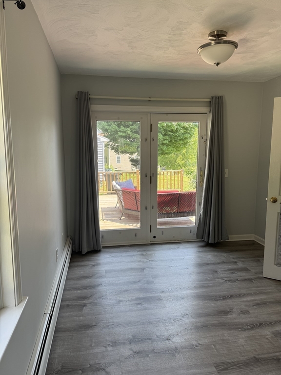 185 College St. Property Photo 12