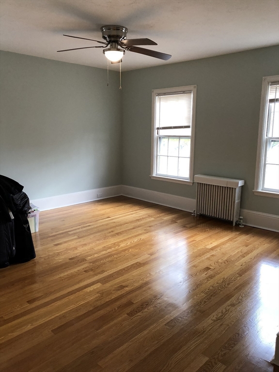 185 College St. Property Photo 20