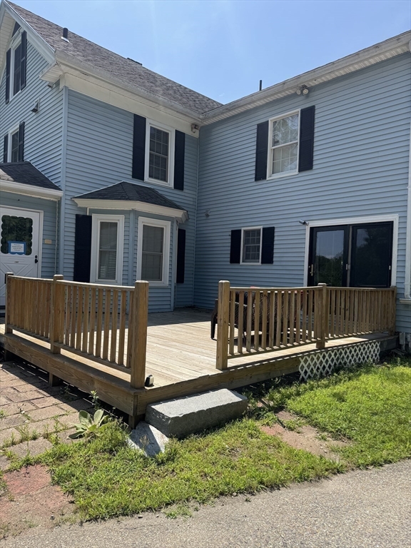 185 College St. Property Photo 29