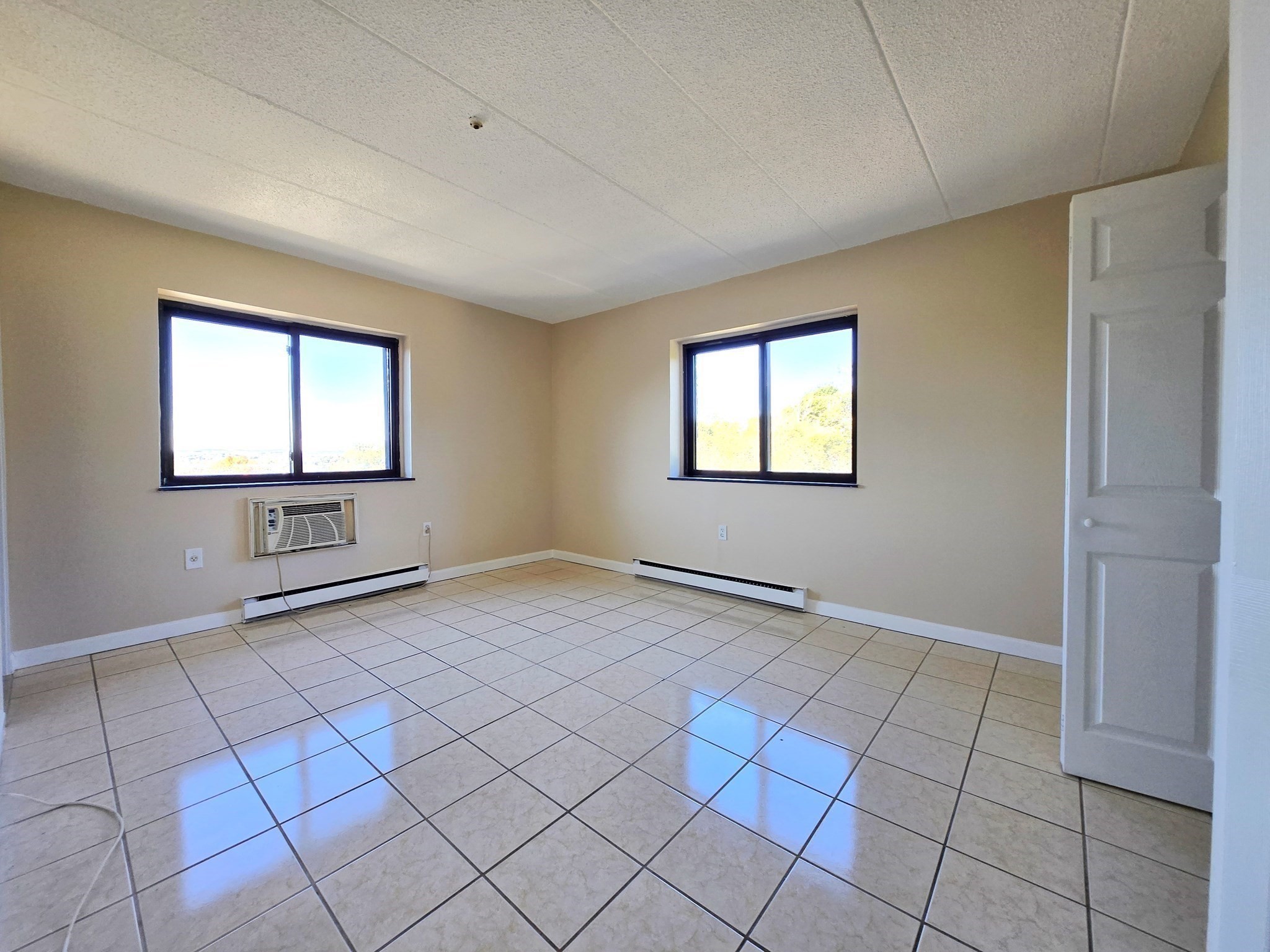 308 Quarry St # 401 Property Photo 5
