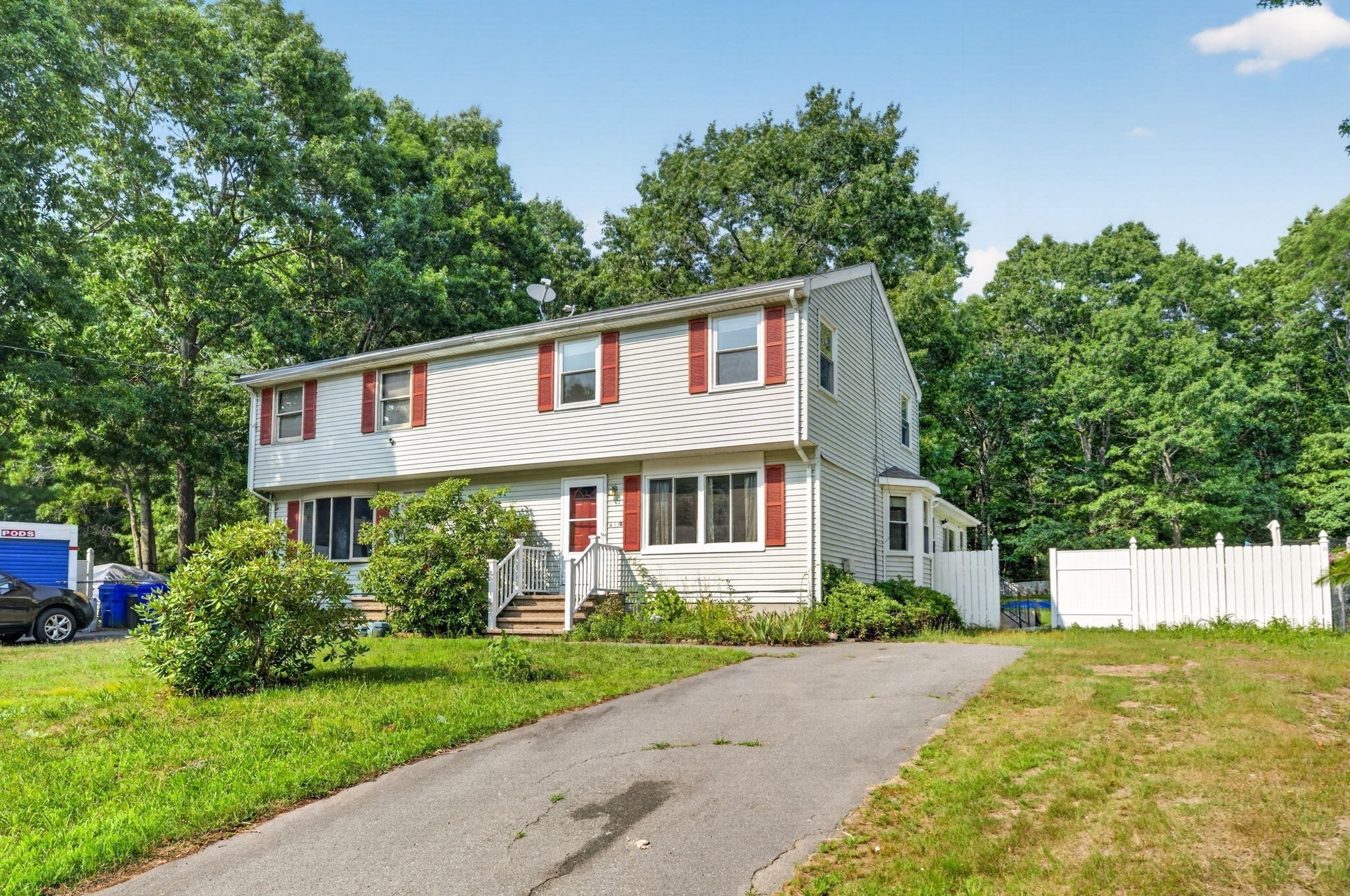 17 Pine Knoll Ln # B Property Photo 1