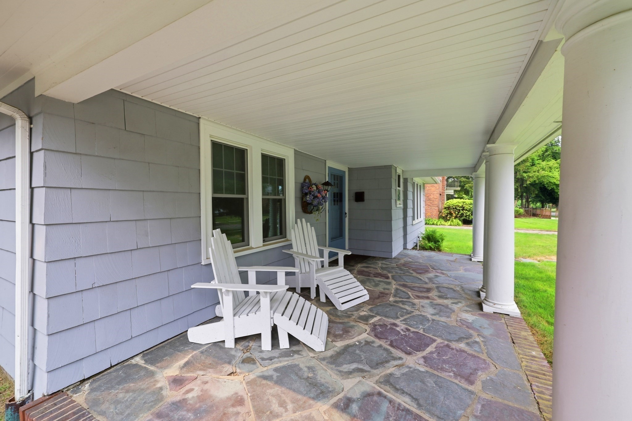 121 Farmington Ave Property Photo 3