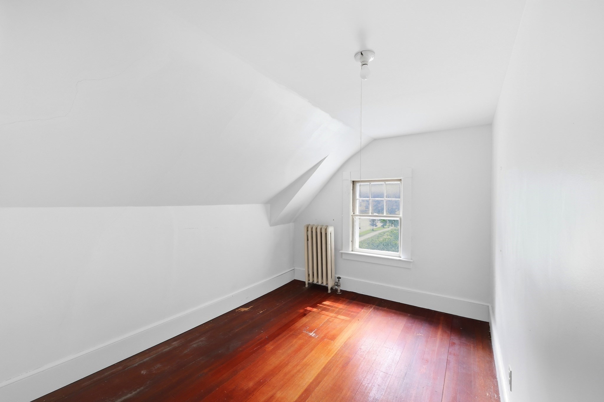 121 Farmington Ave Property Photo 21