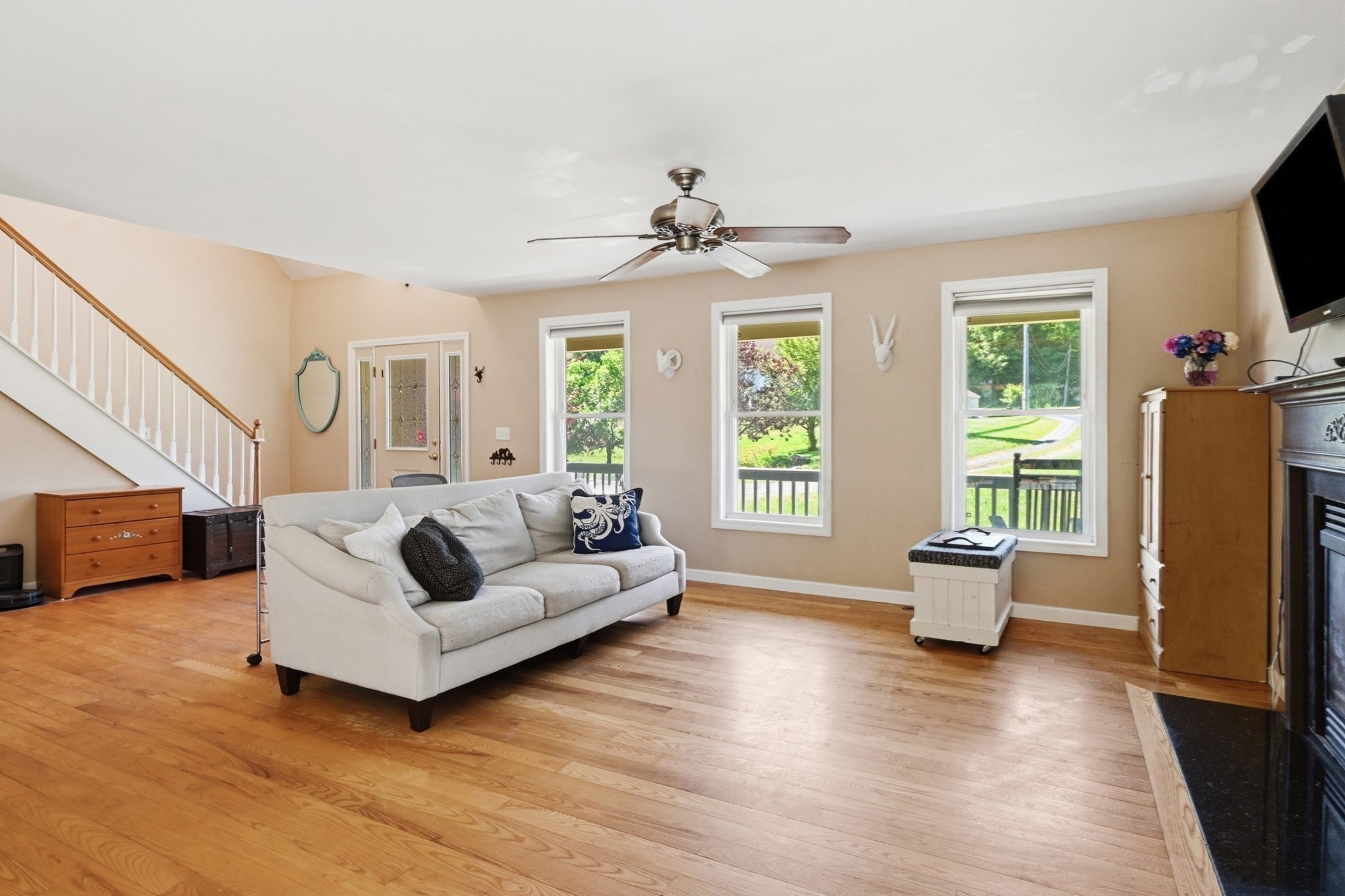 222 Granby Road Property Photo 7