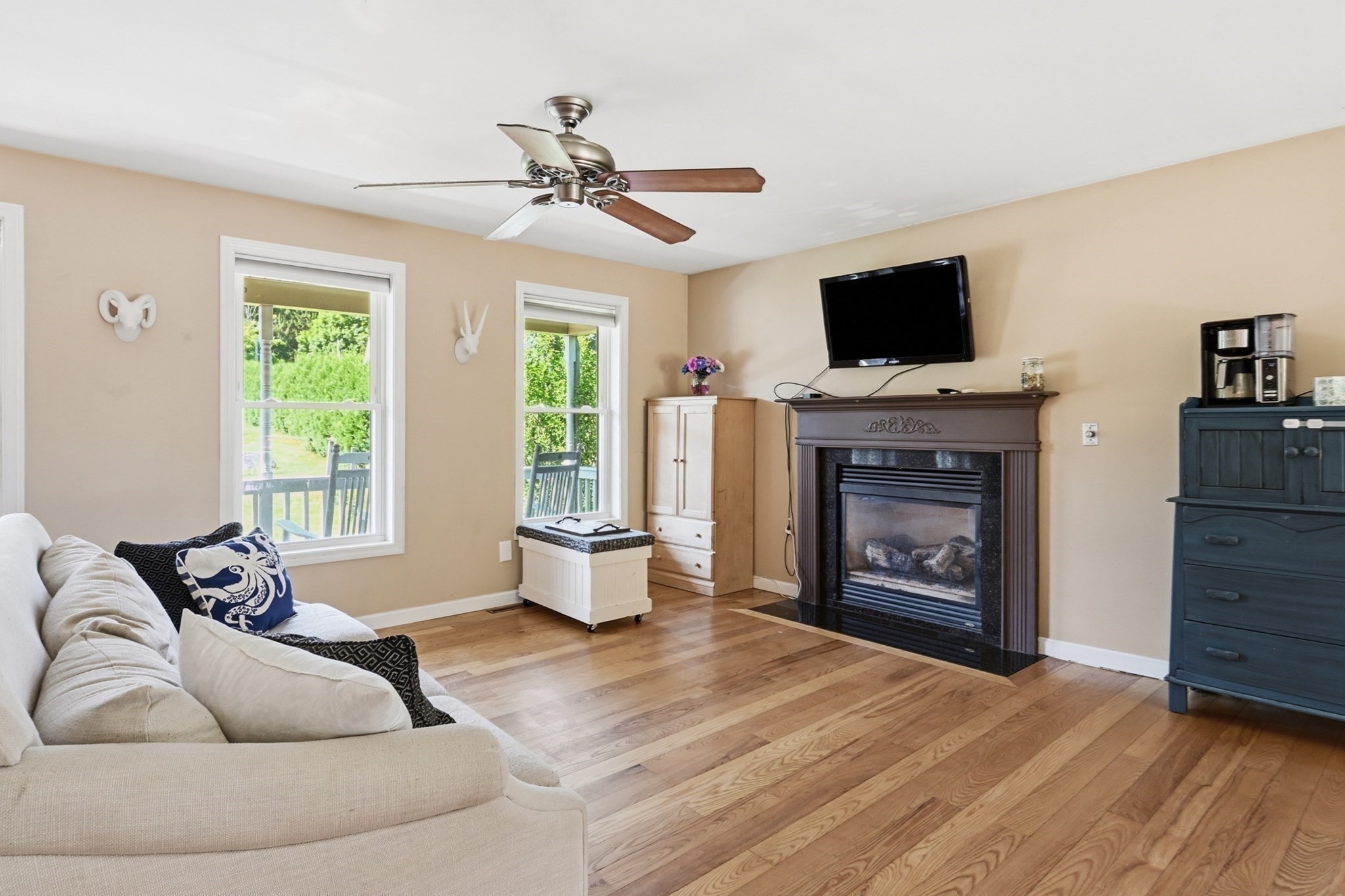 222 Granby Road Property Photo 8