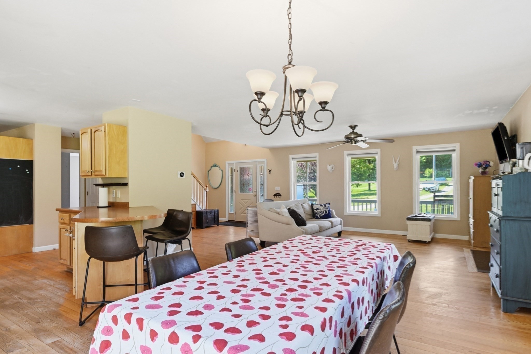 222 Granby Road Property Photo 11