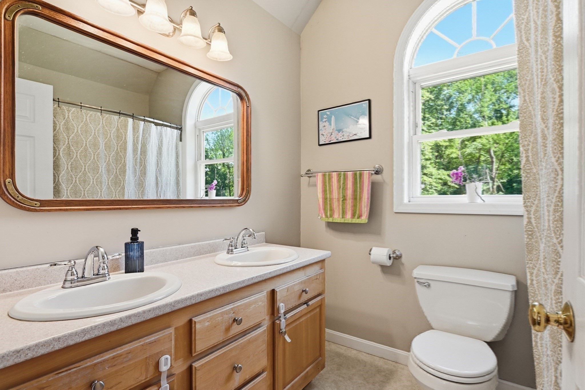222 Granby Road Property Photo 31