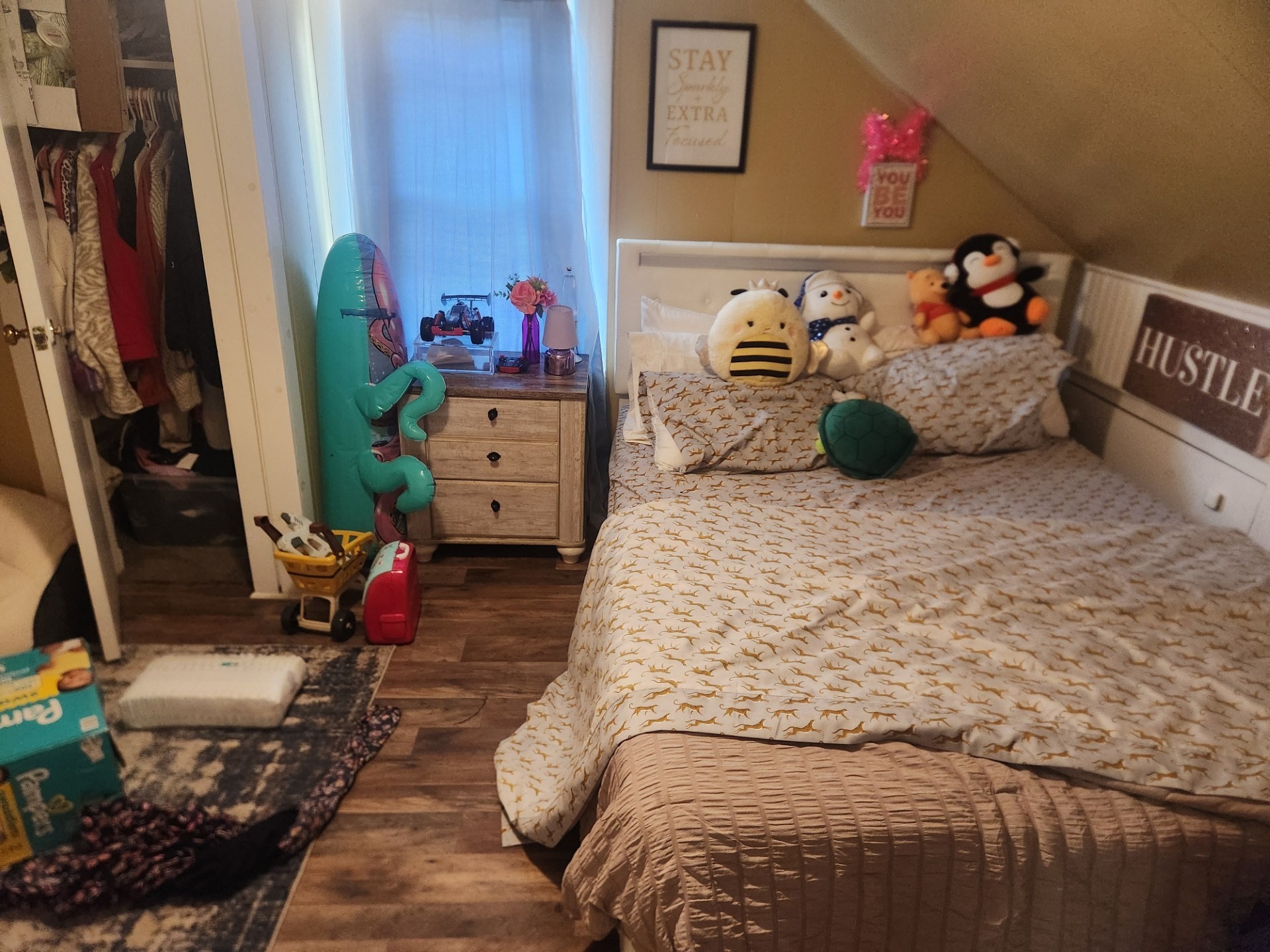 53 Temple Street Property Photo 13