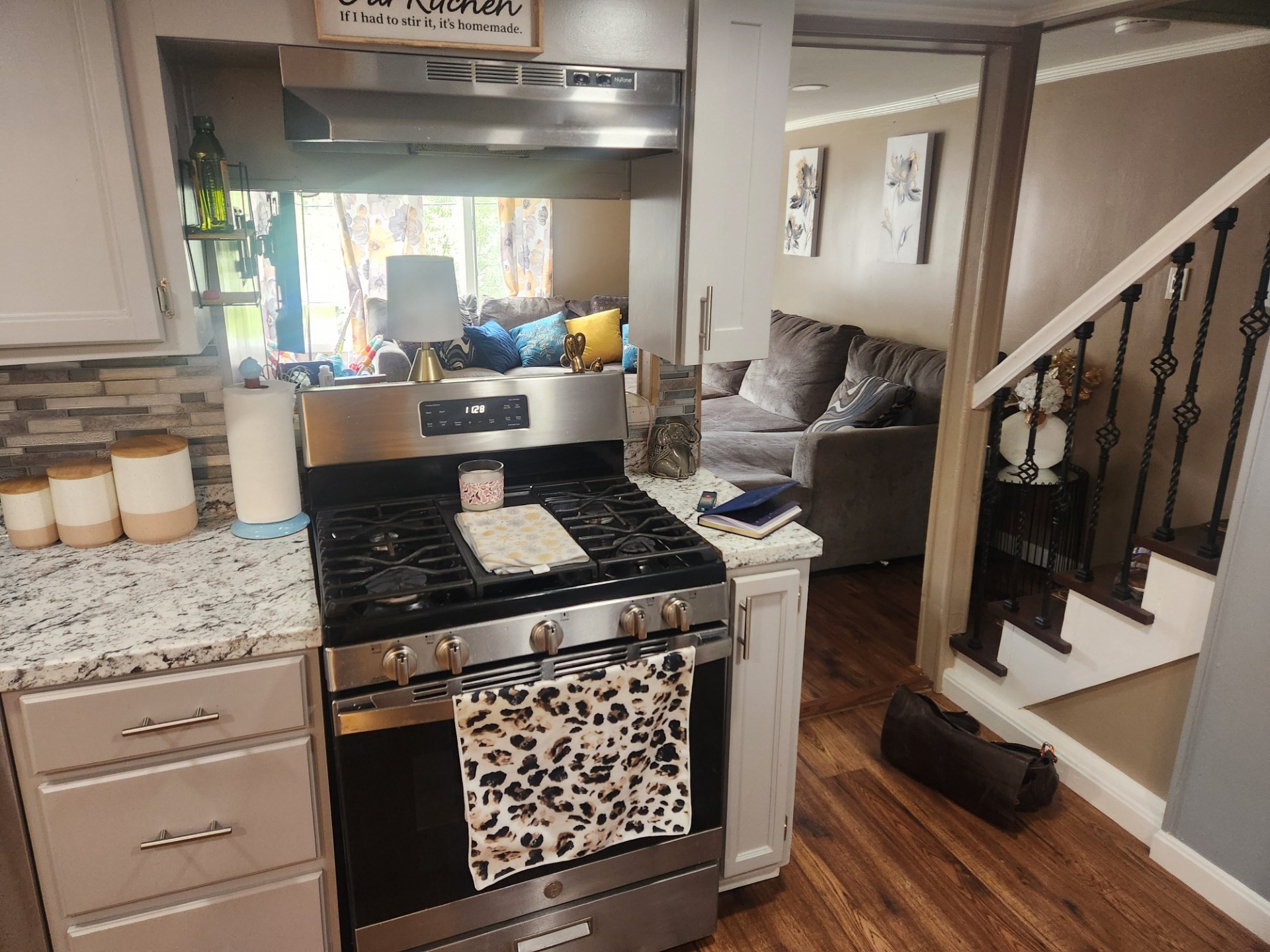 53 Temple Street Property Photo 16