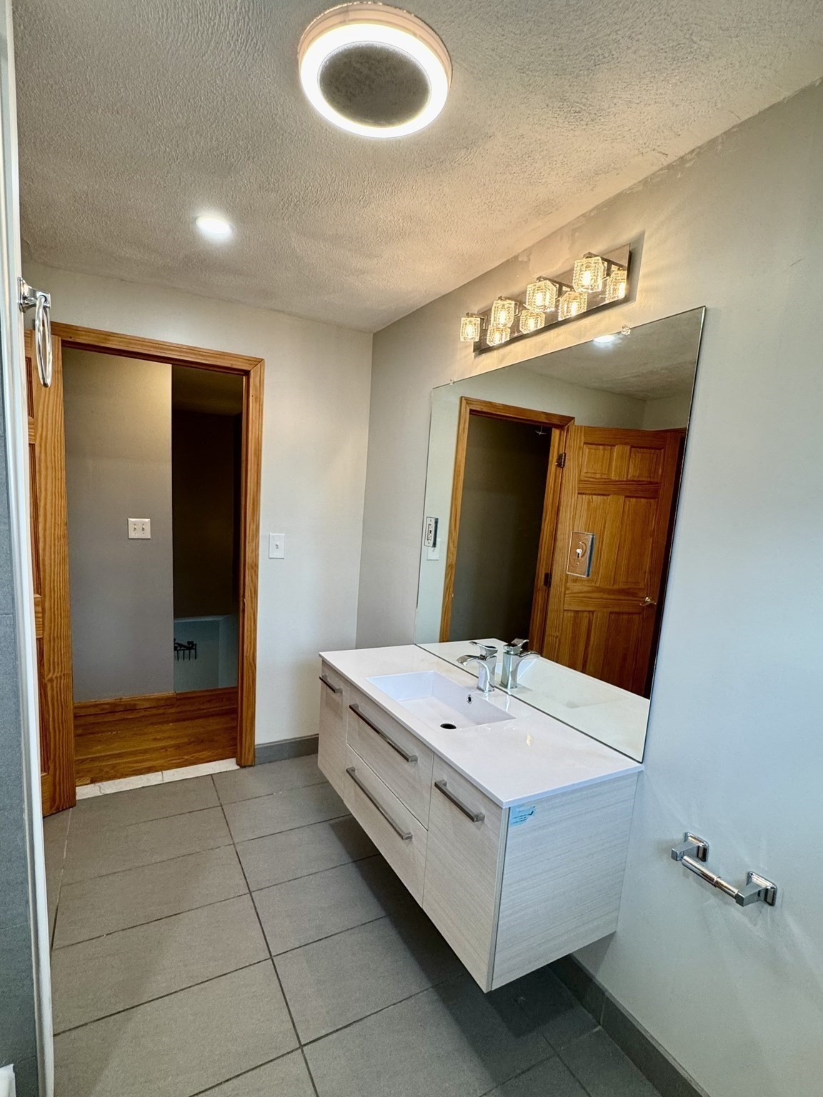 188 Middlesex Avenue # 188 Property Photo 15