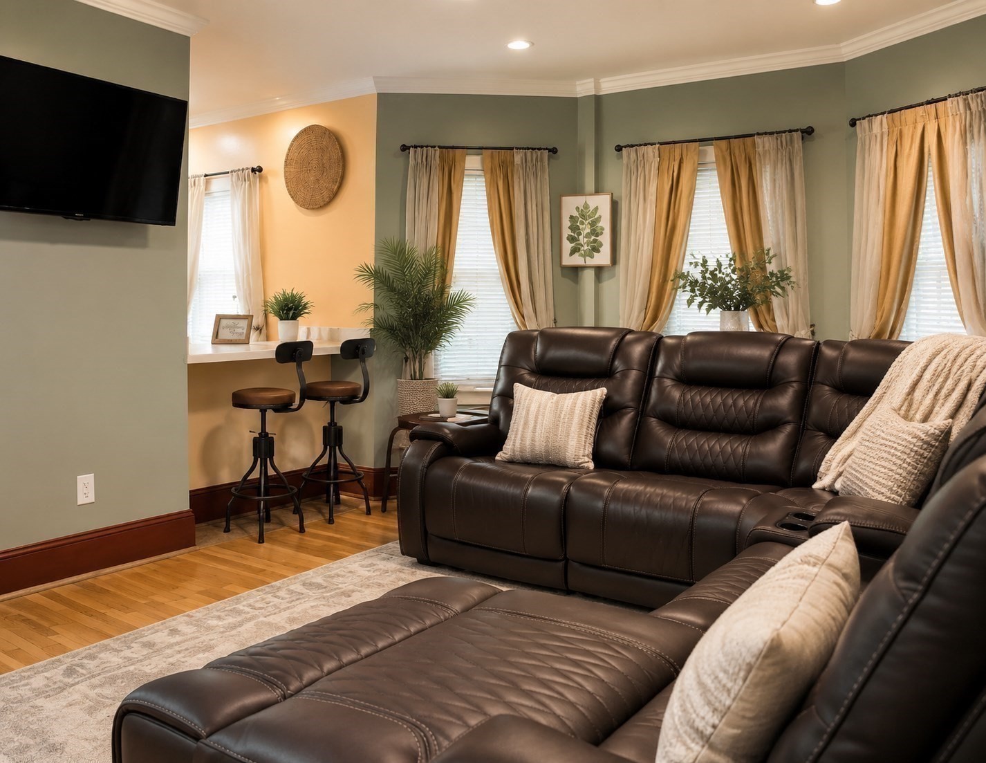 19 Hazelton St # 1 Property Photo 4