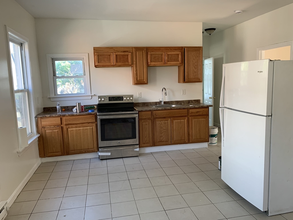 128 Austin St Property Photo 8