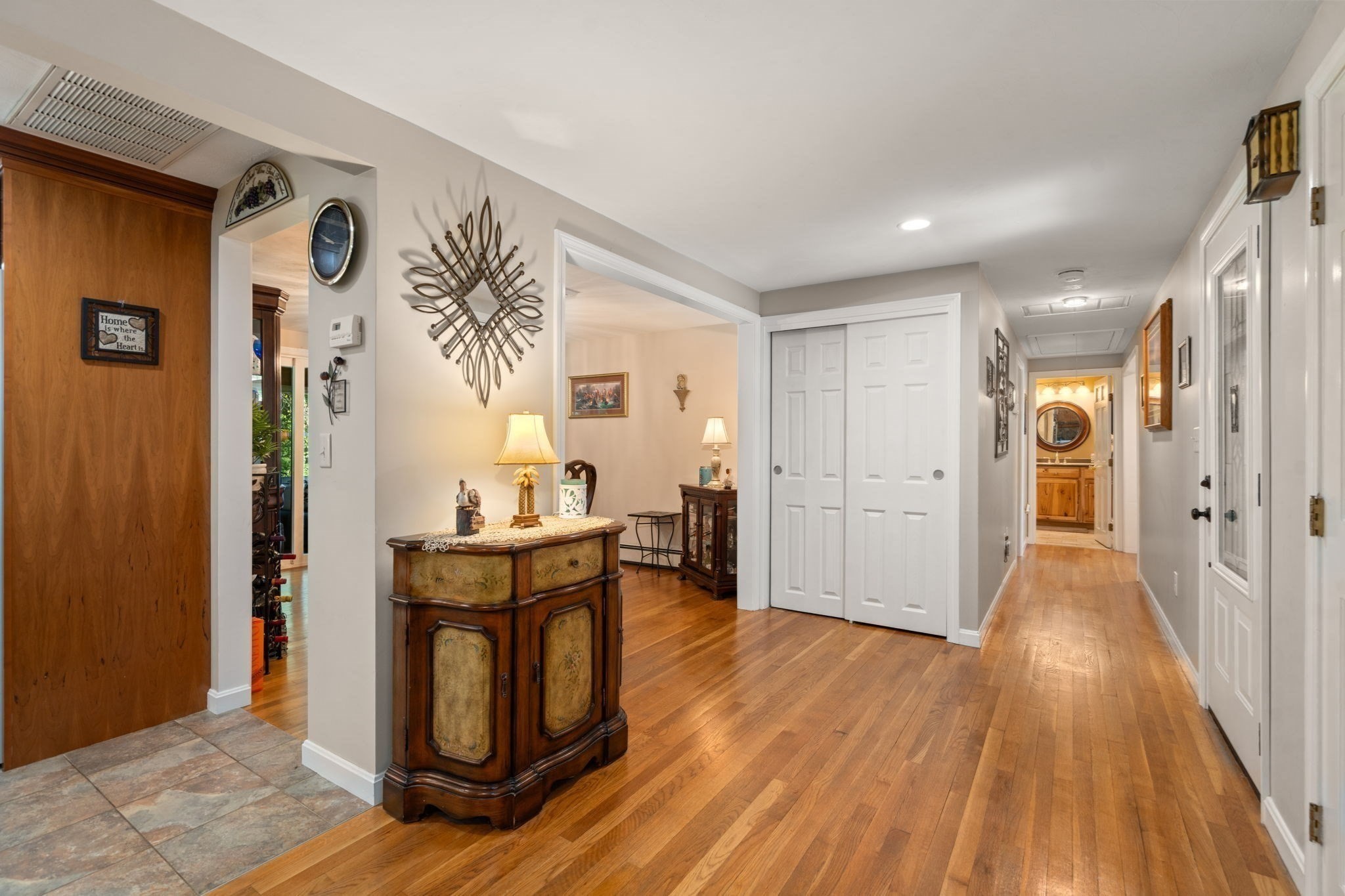 16 Burbank Lane Property Photo 10