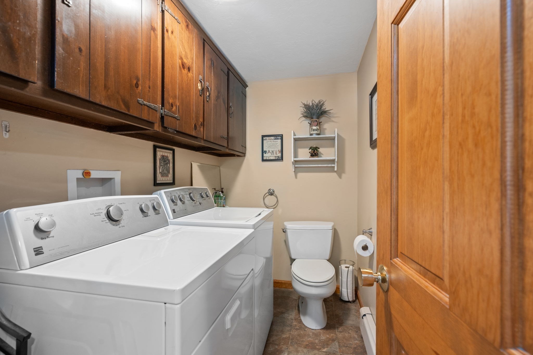 16 Burbank Lane Property Photo 17