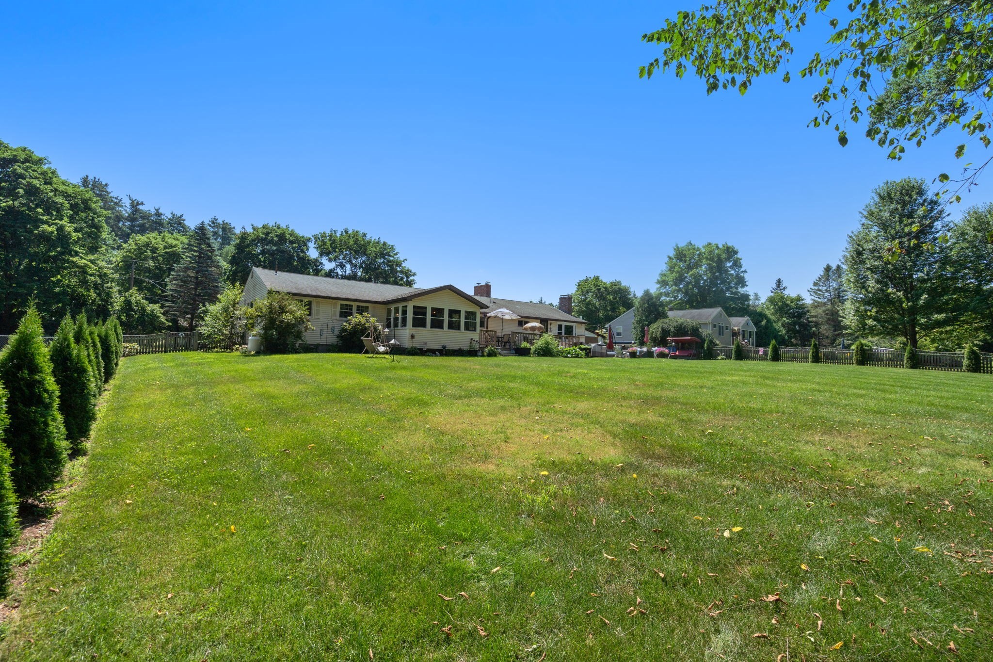16 Burbank Lane Property Photo 38