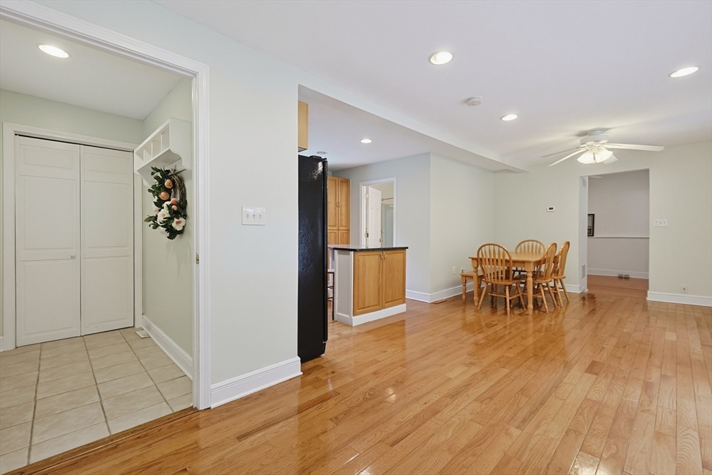 733 Pleasant St Property Photo 24