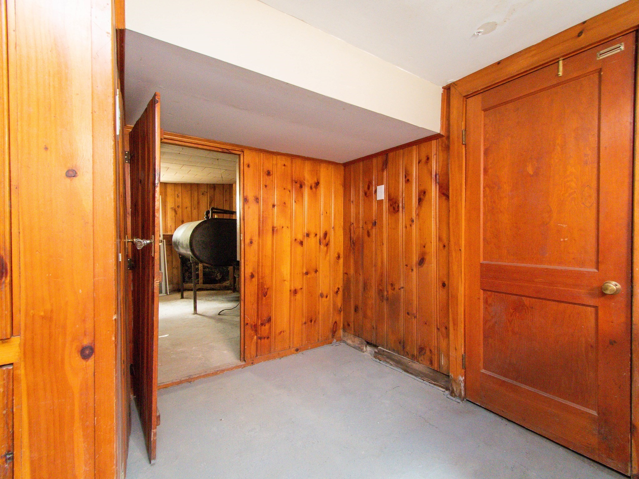 48 Oak Square Ave # 1 Property Photo 32