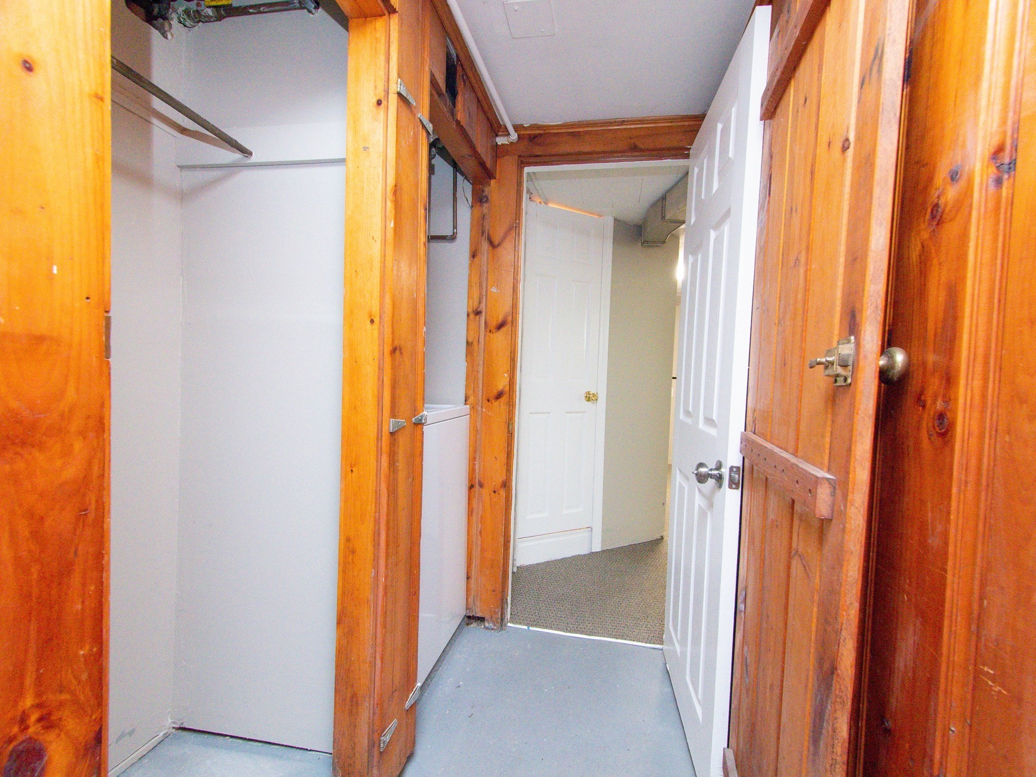 48 Oak Square Ave # 1 Property Photo 35