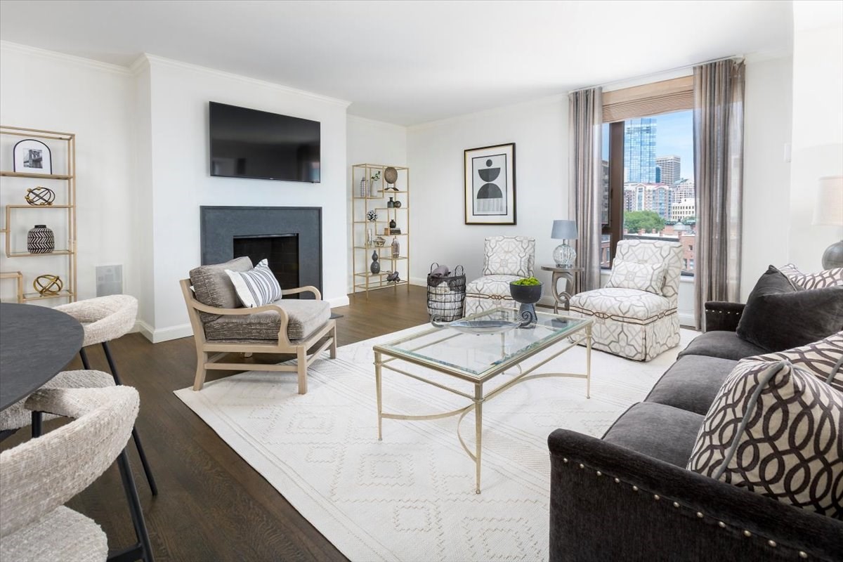 220 Boylston St # 1010 Property Photo 2