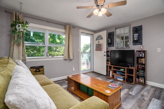 50 Grand St Property Photo 6