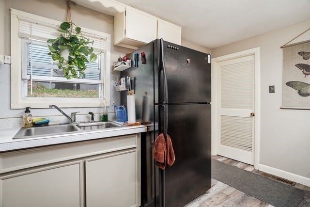 50 Grand St Property Photo 11