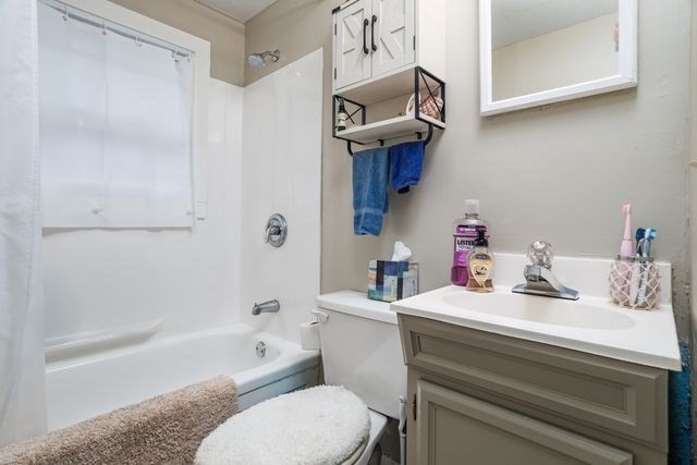 50 Grand St Property Photo 16